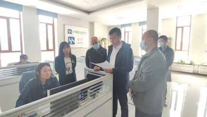 遲君德調(diào)研對(duì)接12333人社咨詢服務(wù)中心與110接警中心，共促社會(huì)經(jīng)濟(jì)咨詢服務(wù)效能提升